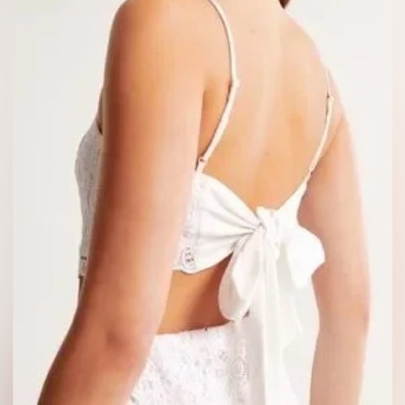 Abercrombie & Fitch Ultra Cropped Lace Top White Large - Picture 3 of 7